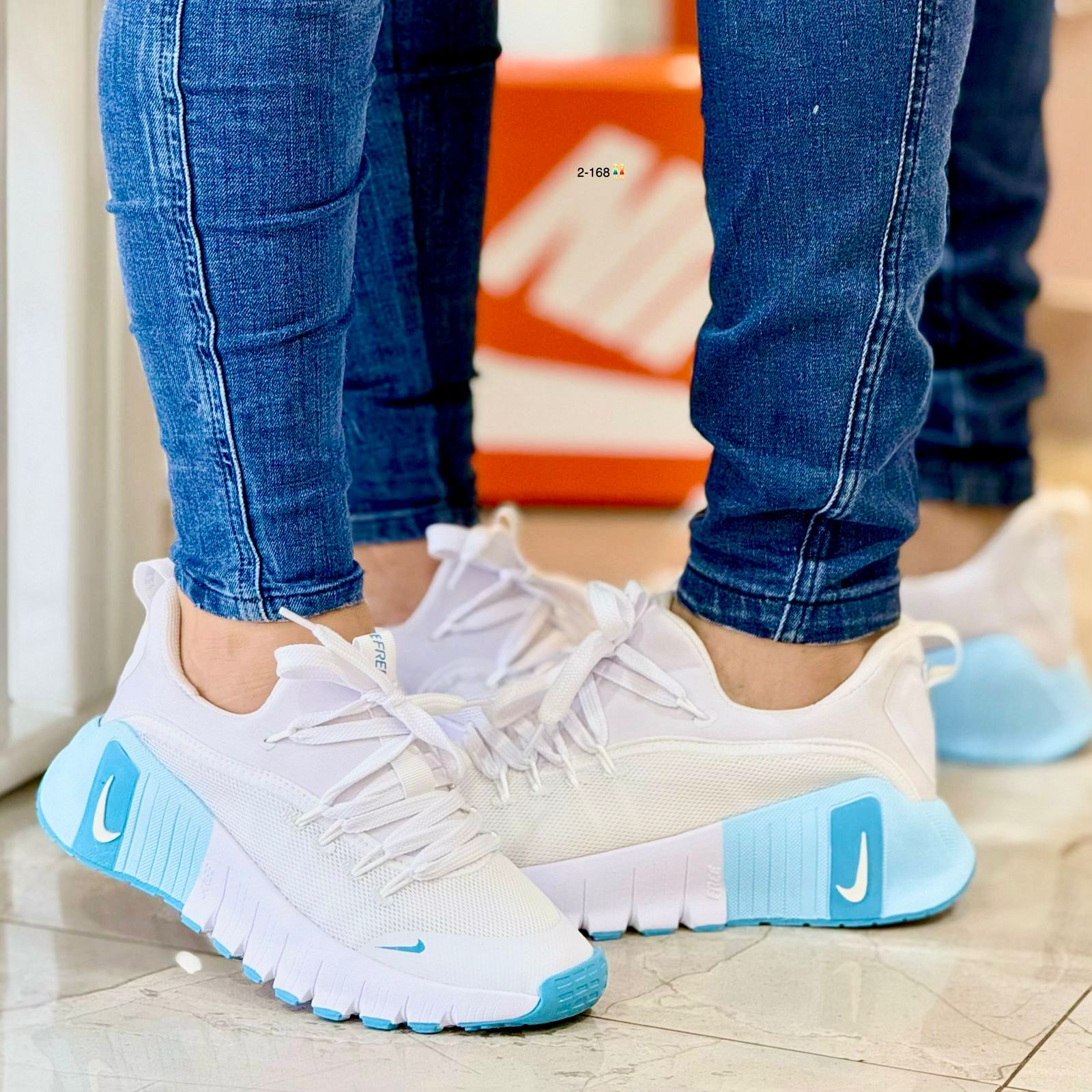 TENIS NK FREE