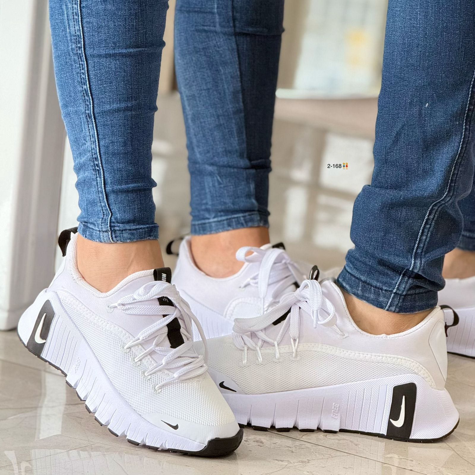 TENIS NK FREE