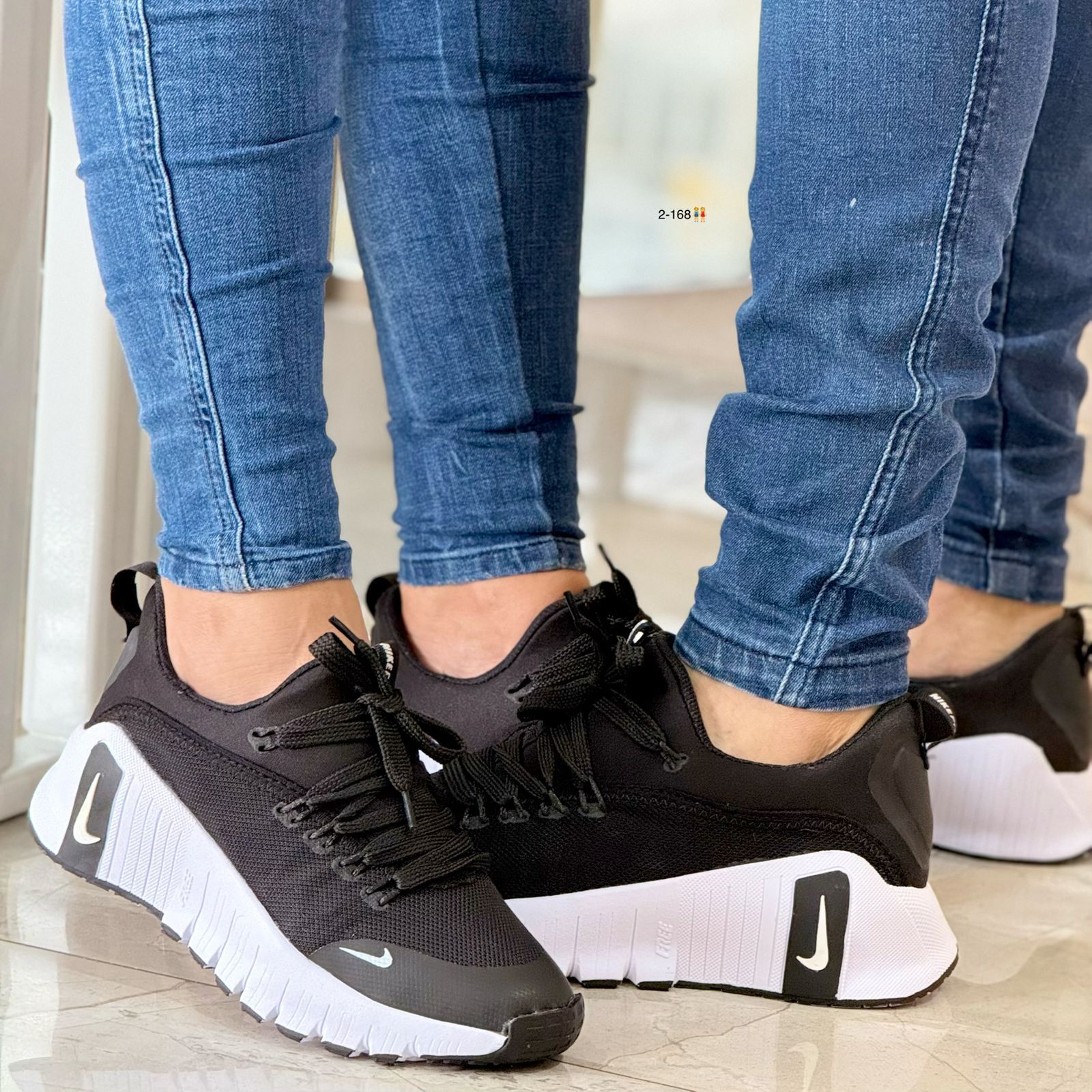 TENIS NK FREE